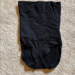 Assets by spank shapewear - midsection and bottom